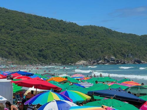 plajă, Bella Catarina Bombinhas in Bombinhas plajă, Bella Catarina Bombinhas in Bombinhas