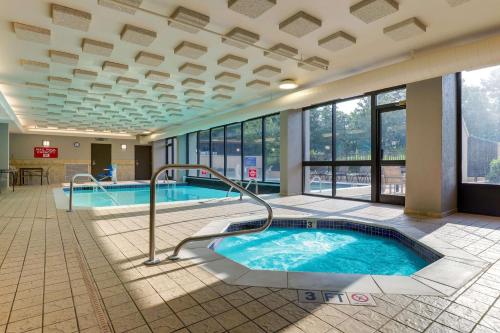 View, Drury Inn & Suites Atlanta Marietta in Marietta (GA) View, Drury Inn & Suites Atlanta Marietta in Marietta (GA)