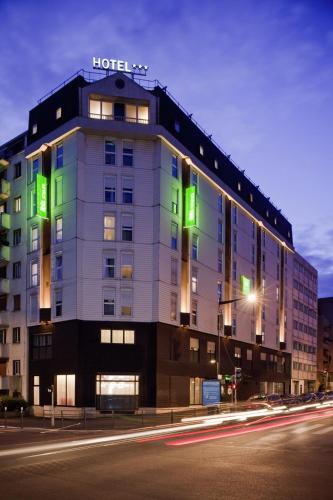 This photo about ibis Styles Paris Mairie de Montreuil shared on HyHotel.com