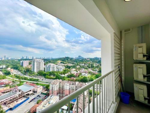 Uitzicht, 65m² 2 slaapkamer, 2 privé badkamer Vrijstaande woning in Golden Triangle (C28A - Court 28 Residence KL Suites by Sleepy Bear) in Sentul Uitzicht, 65m² 2 slaapkamer, 2 privé badkamer Vrijstaande woning in Golden Triangle (C28A - Court 28 Residence KL Suites by Sleepy Bear) in Sentul