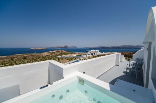 شرفة/ تراس, Serenità Luxury Suites in أكروتيري شرفة/ تراس, Serenità Luxury Suites in أكروتيري