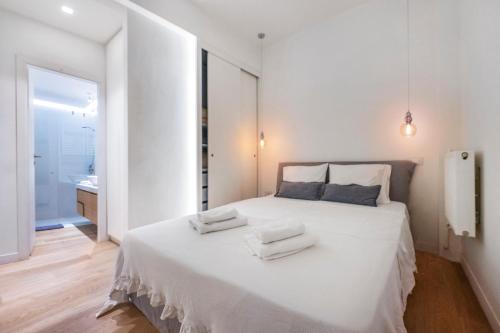 Spitaki-Kolonaki, an exquisite spacious studio