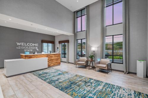 大堂, 希爾頓歡朋酒店-莫羅灣 (Hampton Inn by Hilton Morro Bay) in 莫羅灣市中心 大堂, 希爾頓歡朋酒店-莫羅灣 (Hampton Inn by Hilton Morro Bay) in 莫羅灣市中心