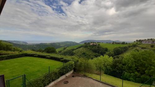 Uitzicht, Chalet Aia -Naturaleza y seguridad, entorno rural a 29 km de San Sebastian in Aia Uitzicht, Chalet Aia -Naturaleza y seguridad, entorno rural a 29 km de San Sebastian in Aia
