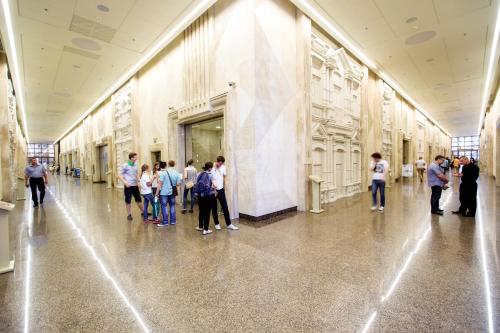 商店, 7天城市酒店 (7 Days City Hotel) in 聶伯城 商店, 7天城市酒店 (7 Days City Hotel) in 聶伯城