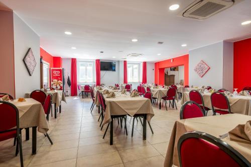 Hotel Ristorante La Mimosa in Lamezia Terme Hotel Ristorante La Mimosa in Lamezia Terme