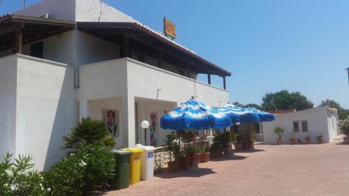 Exterior view, Hotel Residence Alga Blu sul Mare in Vieste Exterior view, Hotel Residence Alga Blu sul Mare in Vieste