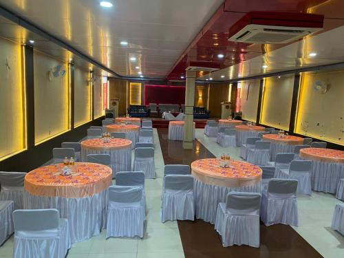 시설, Hotel Everest Inn Pvt. Ltd. in 부트왈 시설, Hotel Everest Inn Pvt. Ltd. in 부트왈