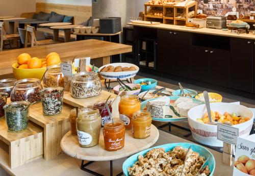 Food and beverages, B&B HOTEL Paris Nord 18eme in Saint Denis Food and beverages, B&B HOTEL Paris Nord 18eme in Saint Denis