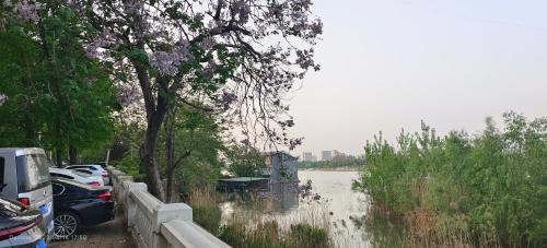 Yailon - XuanWu Lake - JiuHuaShan Metro St-ation 雅伦之屋-玄武湖九华山地铁站店 near Nanjing Lovers' Garden Yailon - XuanWu Lake - JiuHuaShan Metro St-ation 雅伦之屋-玄武湖九华山地铁站店 near Nanjing Lovers' Garden