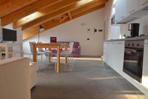 Kitchen, Cece' Dependance in Malgrate Kitchen, Cece' Dependance in Malgrate