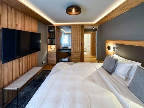 Chic Alpine Elegance: Designer Retreat in Samedan in Samedan Chic Alpine Elegance: Designer Retreat in Samedan in Samedan