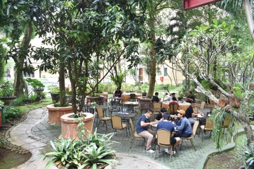 Garden, Lorin Sentul Hotel in Bogor Garden, Lorin Sentul Hotel in Bogor
