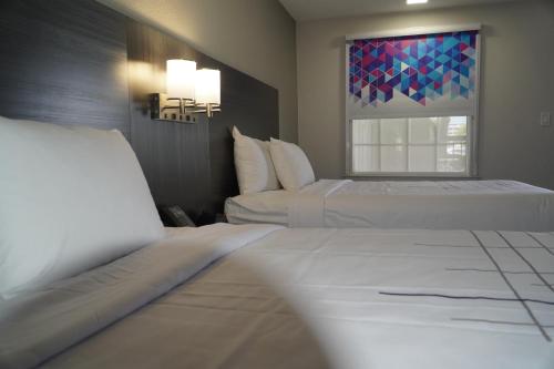 La Quinta Inn by Wyndham Dallas Uptown in East Dallas La Quinta Inn by Wyndham Dallas Uptown in East Dallas