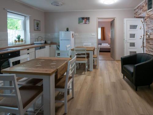 Palvelut, Bokor vendégház - Levendula apartman (Bokor vendeghaz - Levendula apartman) in Szentes Palvelut, Bokor vendégház - Levendula apartman (Bokor vendeghaz - Levendula apartman) in Szentes