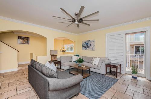 Westwinds Paradise Beach House in Indian Rocks Beach (FL) Westwinds Paradise Beach House in Indian Rocks Beach (FL)