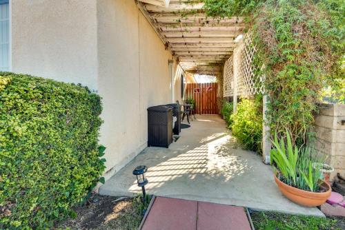 Cozy Simi Valley Studio Less Than 10 Mi to Hiking and Golf in 加利福尼亞州西米谷 (CA) Cozy Simi Valley Studio Less Than 10 Mi to Hiking and Golf in 加利福尼亞州西米谷 (CA)