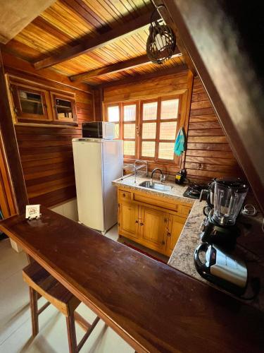 ห้องครัว, Chalés de Lençóis (Chales de Lencois) in เลนคอยส์ ห้องครัว, Chalés de Lençóis (Chales de Lencois) in เลนคอยส์