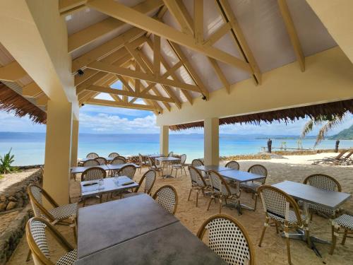 Restoran, Paradise Cove Resort in Teluk Mele Restoran, Paradise Cove Resort in Teluk Mele