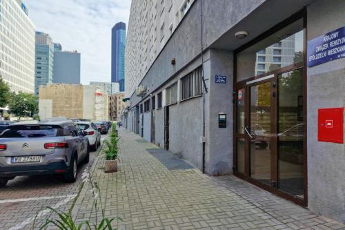 Warsaw City Center Skylines Apartment by Noclegi Renters