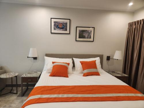 LaGrande Residence Jacuzzi & Shower 10th FLR Unit