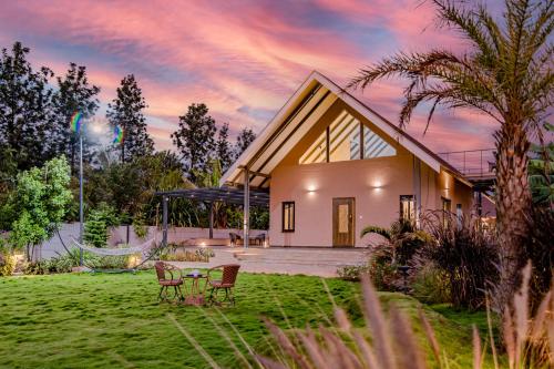 SaffronStays Eden, Nashik - pet-friendly villa with pool, jacuzzi & grape farm in Matori SaffronStays Eden, Nashik - pet-friendly villa with pool, jacuzzi & grape farm in Matori