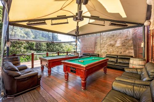 Bar/lounge, Caves House Hotel & Apartments Yallingup in Margaret River Bar/lounge, Caves House Hotel & Apartments Yallingup in Margaret River