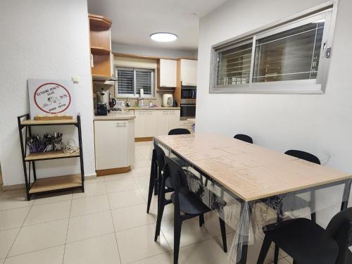 Kitchen, Extreme Sports Arad in Hatsavim Kitchen, Extreme Sports Arad in Hatsavim