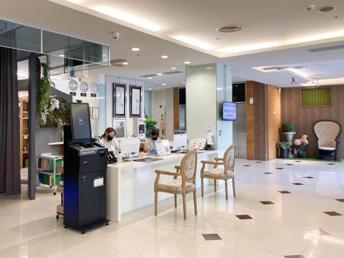 Lobby, Guide Education Culture Hotel Kaohsiung Museum of Fine Arts in Gushan District Lobby, Guide Education Culture Hotel Kaohsiung Museum of Fine Arts in Gushan District