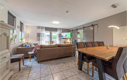Beautiful Home In Wemeldinge With Wifi in Verspreide huizen Wemeldinge Beautiful Home In Wemeldinge With Wifi in Verspreide huizen Wemeldinge