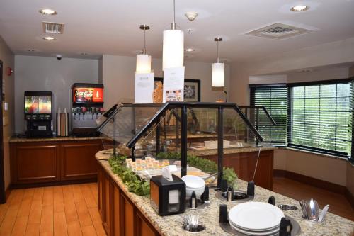 餐飲選擇, Staybridge Suites Syracuse Liverpool By IHG in 錫拉庫茲 (NY) 餐飲選擇, Staybridge Suites Syracuse Liverpool By IHG in 錫拉庫茲 (NY)