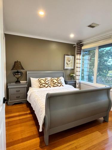 Melbourne Balwyn north three bedroom house in Balwyn North Melbourne Balwyn north three bedroom house in Balwyn North