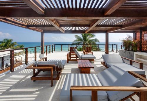 balkon/terras, Lula Tulum, a Small Luxury Hotel in Tulum balkon/terras, Lula Tulum, a Small Luxury Hotel in Tulum