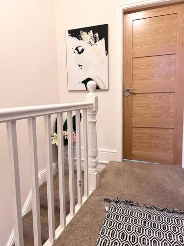 Awesome 4 Bed House in Manchester