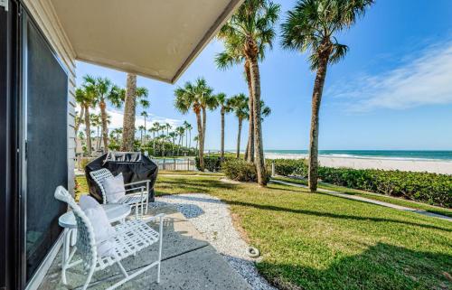 Beachfront Aldea 11 in Belleair Beach (Florida) Beachfront Aldea 11 in Belleair Beach (Florida)
