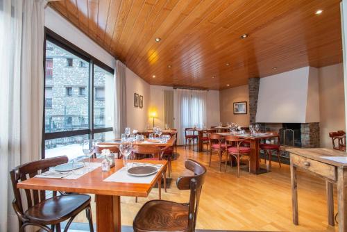 Restaurant, Hotel Bonavida in Canillo Restaurant, Hotel Bonavida in Canillo