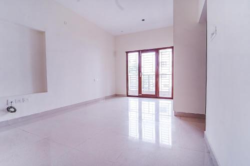 ردهة, FabHotel Snow Drop - 1km from Our Lady of Fatima Church in جاناباثي ردهة, FabHotel Snow Drop - 1km from Our Lady of Fatima Church in جاناباثي