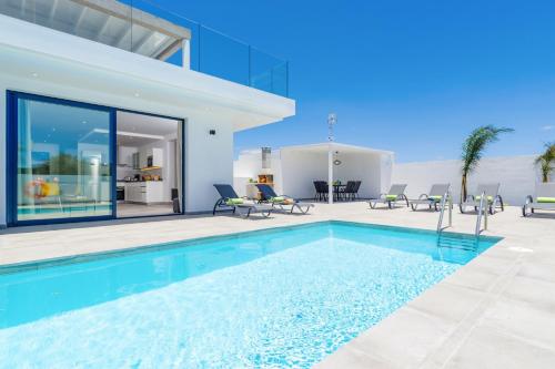 Faciliteiten, Villa Delmeza by Villa Plus in Costa Calero Faciliteiten, Villa Delmeza by Villa Plus in Costa Calero