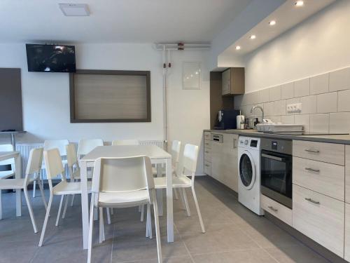 Їжа та напої, Szürke Juhar Vendégház (Szurke Juhar Vendeghaz) in Сомбатхей Їжа та напої, Szürke Juhar Vendégház (Szurke Juhar Vendeghaz) in Сомбатхей