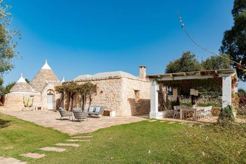 สวน, Trullo La Specchia in ฟูมาโรลา สวน, Trullo La Specchia in ฟูมาโรลา