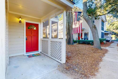 Sandpiper Cottage - 30 Day Rental in Mount Pleasant Sandpiper Cottage - 30 Day Rental in Mount Pleasant