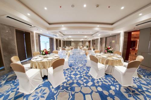Golden Tulip Lucknow in Lucknow Golden Tulip Lucknow in Lucknow