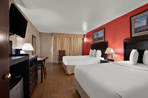 Quality Inn Wayne - Fairfield Area in Wayne Quality Inn Wayne - Fairfield Area in Wayne