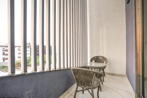 Balcony/terrace, Hotel RJ – Managed by Atithi House in Greater Noida Balcony/terrace, Hotel RJ – Managed by Atithi House in Greater Noida