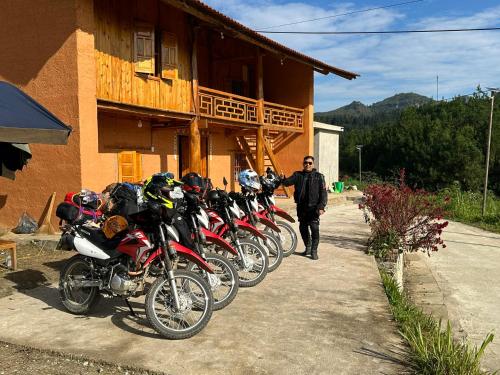 Hoàng nam Homestay (Hoang nam Homestay) in Quan Ba Hoàng nam Homestay (Hoang nam Homestay) in Quan Ba