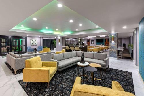 Tárgyalóterem/bálterem, La Quinta Inn & Suites by Wyndham Olathe in Olathe (Kansas) Tárgyalóterem/bálterem, La Quinta Inn & Suites by Wyndham Olathe in Olathe (Kansas)