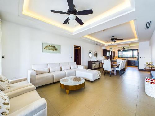 Exterior view, 360 Splendor 309-Ocean View Residence-Breakfast Included! in Playa Flamingo Exterior view, 360 Splendor 309-Ocean View Residence-Breakfast Included! in Playa Flamingo