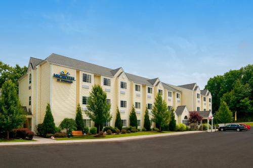 Ulaz, Microtel Inn & Suites by Wyndham Beckley East in Beckley (WV) Ulaz, Microtel Inn & Suites by Wyndham Beckley East in Beckley (WV)
