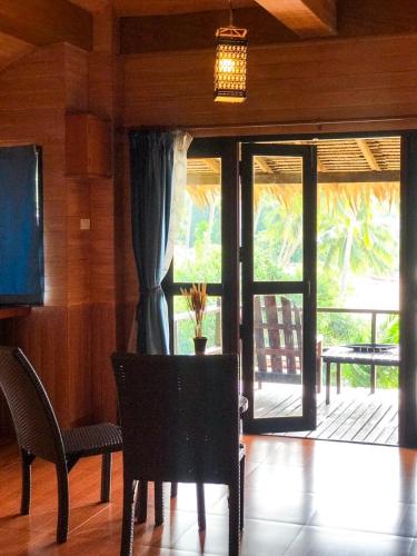 Baan Laanta Resort & Spa in Ba Kantiang Bay Baan Laanta Resort & Spa in Ba Kantiang Bay