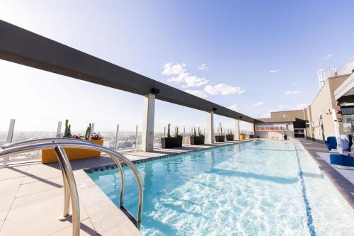 City Living Modern Apartments at Kenect Phoenix near Arizona Science Center City Living Modern Apartments at Kenect Phoenix near Arizona Science Center
